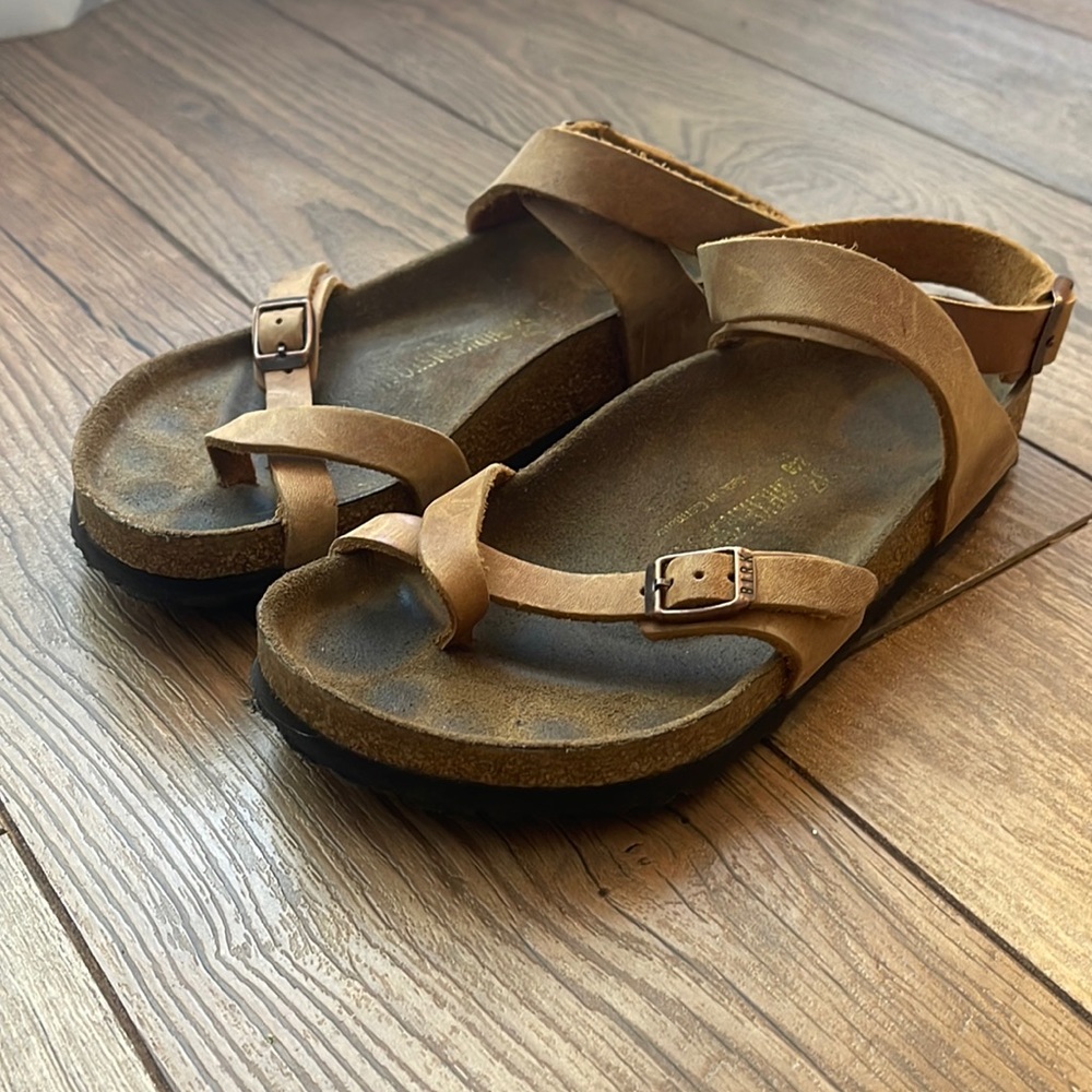 Birkenstock Yara Antique Brown